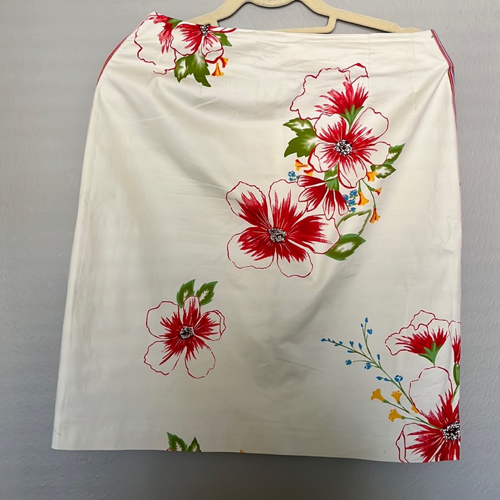 Beige floral skirt